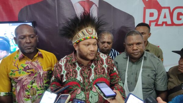 Secara Daring Capres Ganjar Pranowo Kukuhkan Relawan PAGAMA (Papua For Ganjar Pranowo – Mahfud MD) Se-Tanah Papua