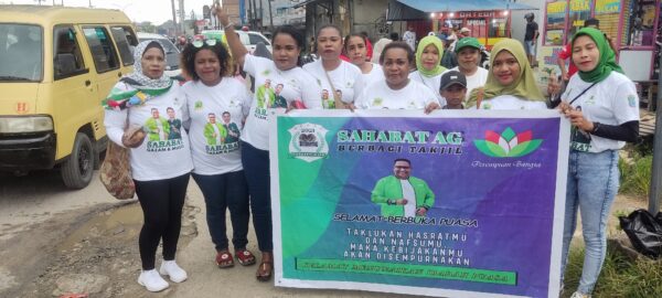Pasukan Elisa Kambu SQUAD dan Sahabat AG Kolaborasi Berbagi Takjil