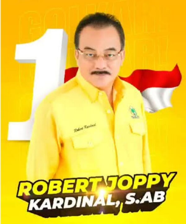 Robert Kardinal Bantah Pernyataan Salah Satu Warga Kota Sorong yang Katakan Tidak Berbuat Selama Duduk di Senayan