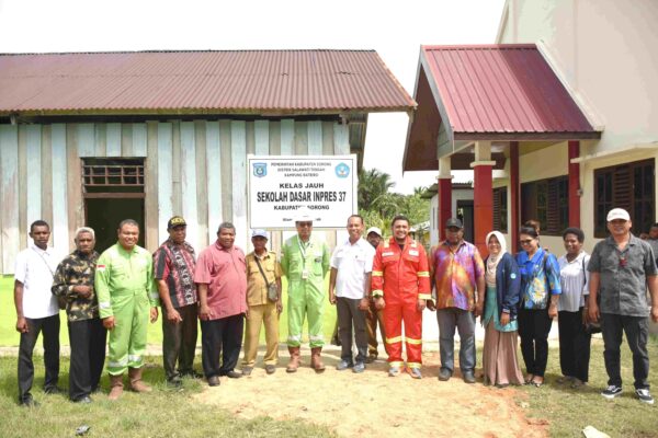 SKK Migas-KKKS Petrogas (Island) Ltd. Peningkatan Literasi Siswa Sekolah Dasar di Distrik Salawati Tengah