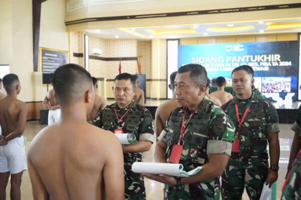 Pimpin Sidang Caba PK TNI AD Tingkat Panda, Pangdam Kasuari Komitmen Hasilkan Prajurit Berkualitas