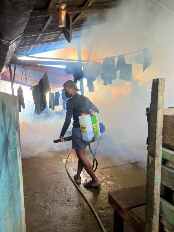 Warga Aisa Sambut Gembira Fogging Bersama Habema