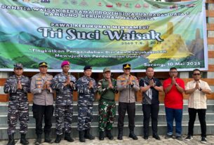 Sambut Hari Tri Suci Waisak, Pabanrenpers Pasmar 3 Hadiri Pawai Di Vihara Buddha Sasana Aimas Sorong