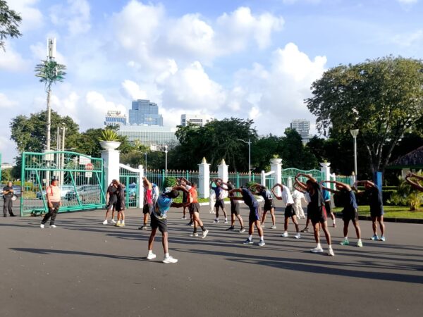 Atlet Dragon Boat Pasmar 3 Laksanakan Latihan Rutin di Jakarta