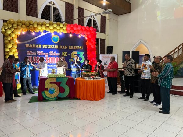 Menjalin Kebersamaan, Ka Akun Pasmar 3 Rayakan Syukur HUT ke-53 Klasis Sorong