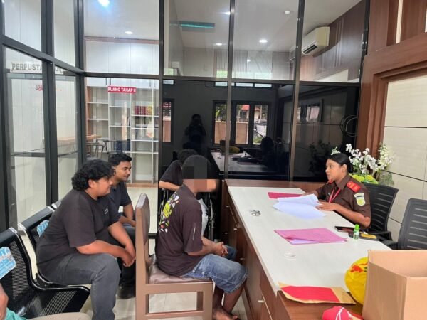 Kasus Perdana Sat Resnarkoba Polres Tambrauw Resmi Dilimpahkan ke Kejaksaan Negeri Sorong