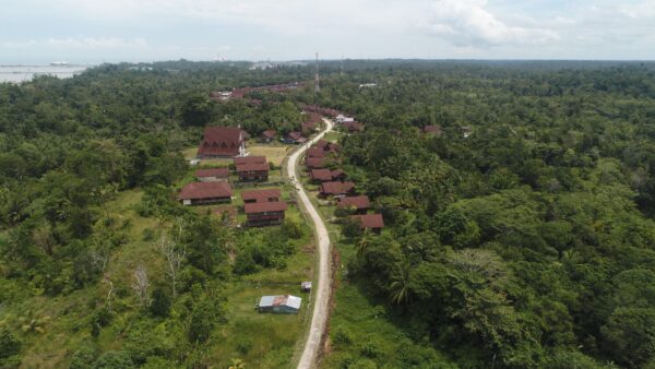 Tangguh LNG Tegaskan Komitmen Dukung Pemulihan Listrik di Tanah Merah Baru dan Saengga