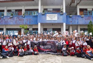 Satu Tahun Danantara, Pertamina Patra Niaga Bagikan 2.000 Paket Sekolah untuk Anak Papua