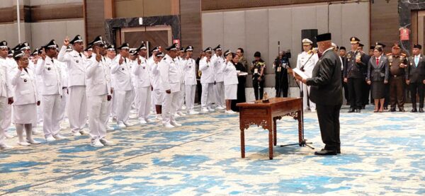 250 Kepala Kampung di Biak Numfor Resmi Dilantik di Swiss-Belhotel