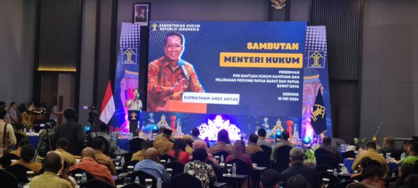 Menteri Hukum RI Resmikan Pos Bantuan Hukum dan Buka Pelatihan Paralegal di Sorong