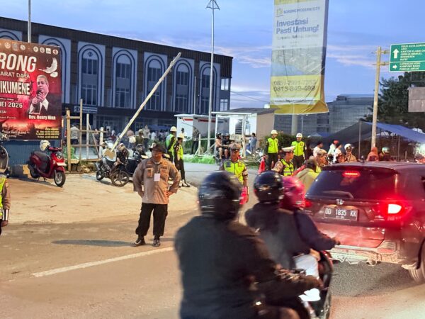 POLDA PAPUA BARAT DAYA LAKUKAN PENGAMANAN KETAT KKR OIKUMENE DI PANTAI REKLAMASI KOTA SORONG
