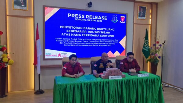 Kejari Sorong Apresiasi Kinerja JPU, Berhasil Selamatkan Rp904 Juta Uang Negara dari Kasus Korupsi BLKI Sorong