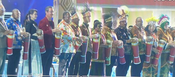 Wapres Gibran Resmi Buka Pesparawi Nasional XIV di Manokwari, Tekankan Harmoni dan Persatuan Bangsa