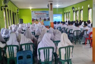 Pelajar MAN Model Kota Sorong Perkuat Literasi Digital dan Kesadaran Hukum melalui Sosialisasi UU ITE