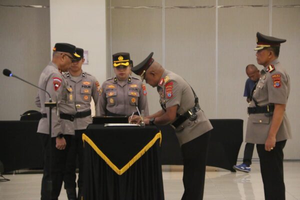 Sertijab Pejabat Utama Polda Papua Barat Daya Dilanjutkan Ramah Tamah, Perkuat Soliditas Organisasi