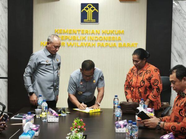 Kanwil Kemenkum Papua Barat Harmonisasi Ranperda Perlindungan Masyarakat Hukum Adat Kaimana