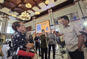 Sambil Menangis, Ibu Rumah Tangga Adukan Dugaan Pelanggaran Jabatan Notaris Langsung ke Menteri Hukum