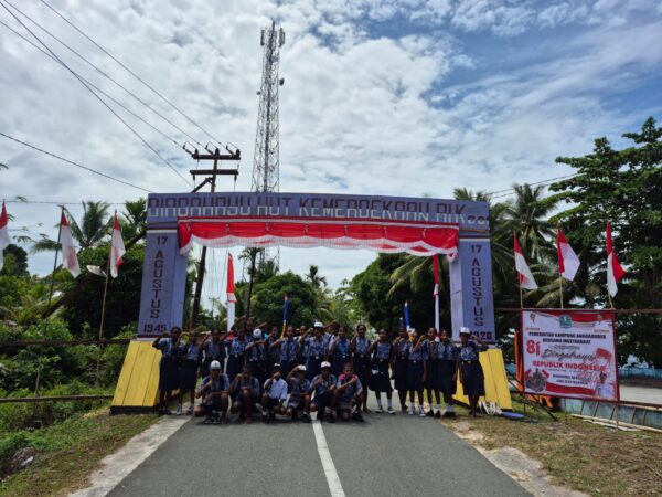 Semarak HUT ke-81 RI, Kampung Anggaduber di Biak Numfor Percantik Diri dengan Gapura dan Umbul-umbul