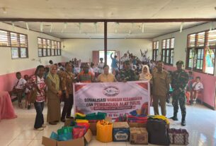 BMP Tambrauw Bagikan 300 Paket ATK dan Tanamkan Wawasan Kebangsaan kepada Pelajar