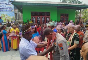 Wakapolda PBD Hadiri Pentahbisan GKI Agape Waigo, Perkuat Sinergi Lintas Agama dan TNI-Polri